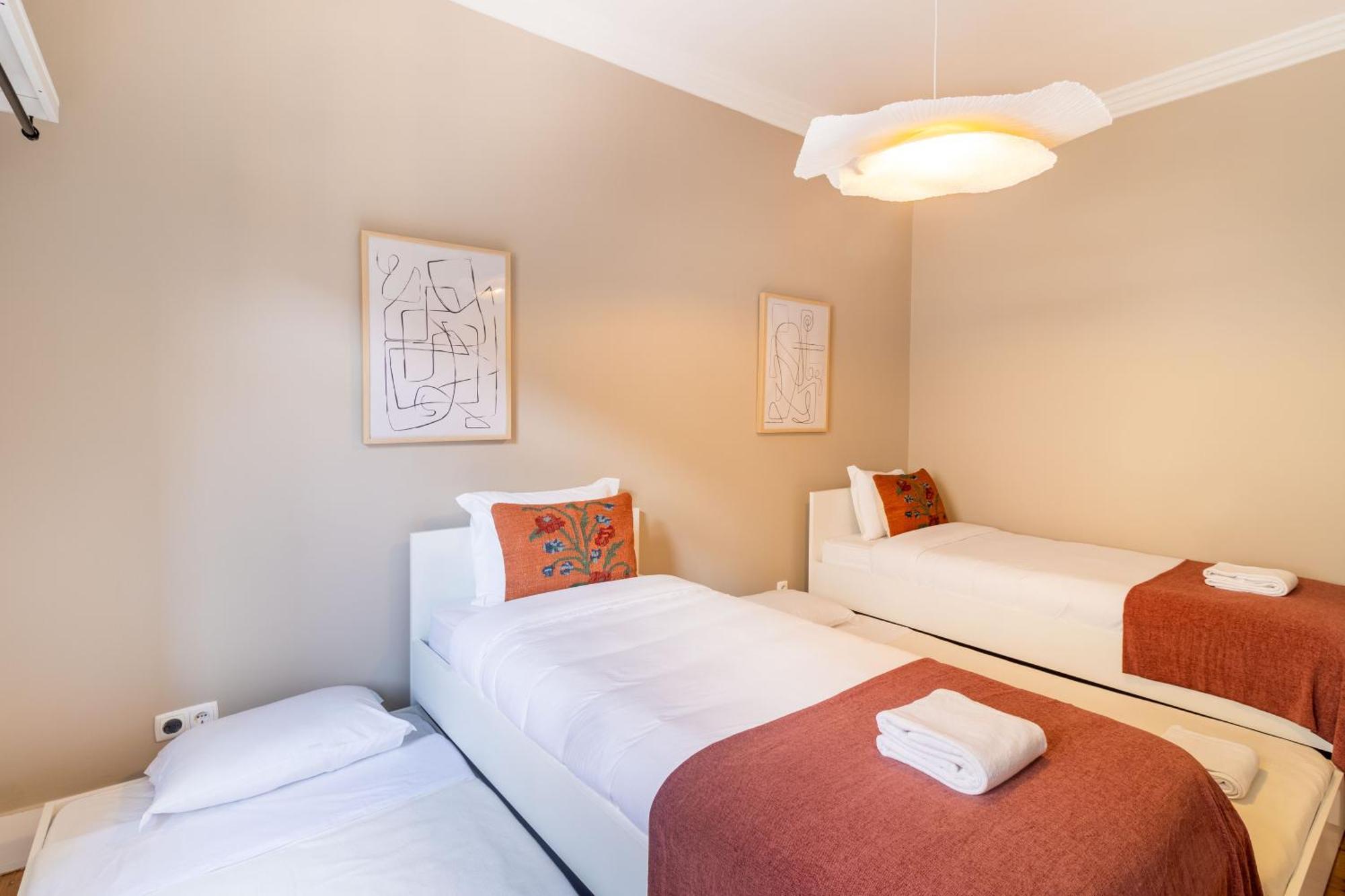 Inglaterra By Central Hill Apartments Lisbon Room photo